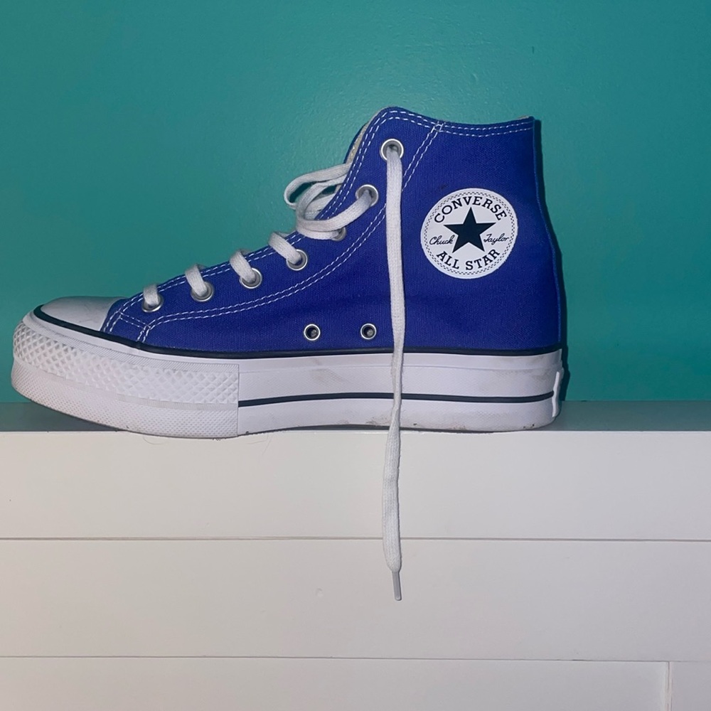 Women’s purple/blue platform converse size 8